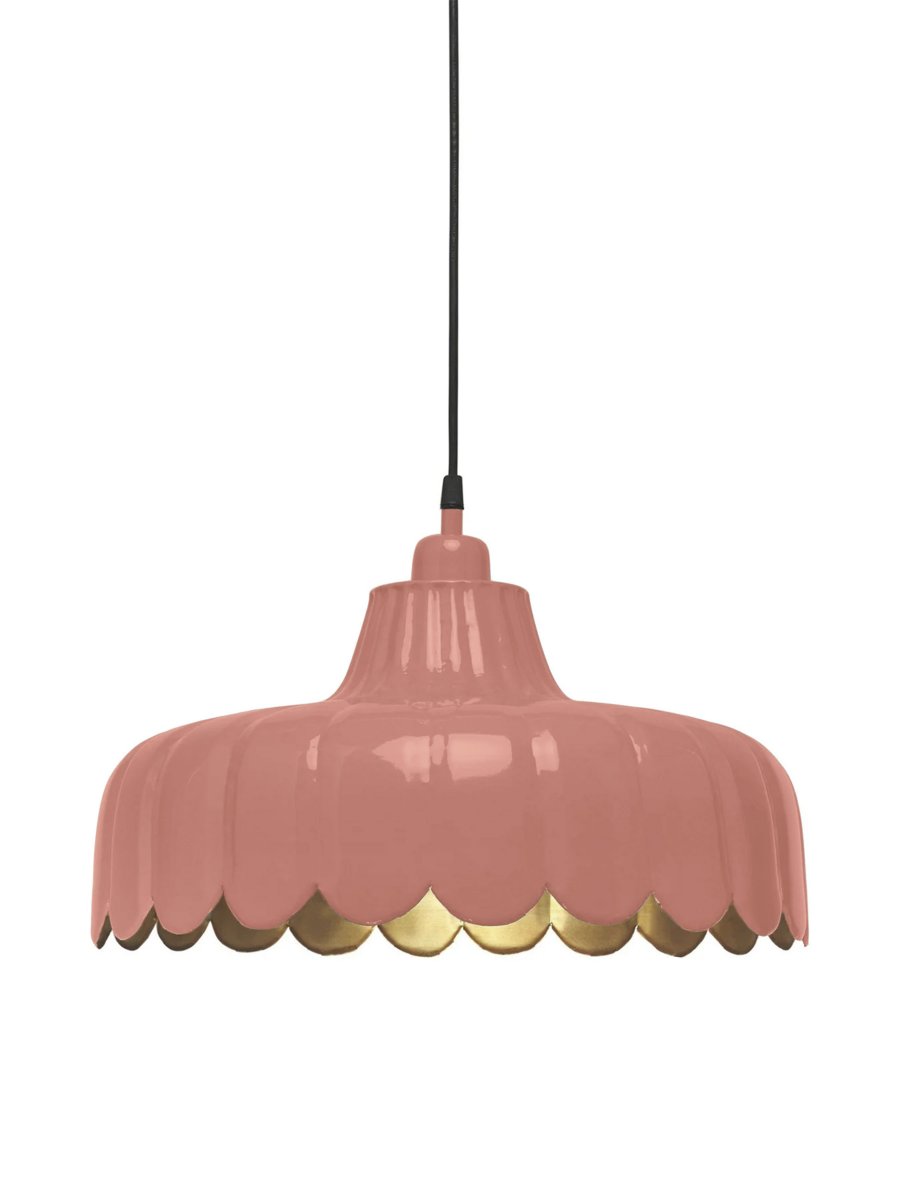 Wells Ø45 rose foncé suspension De PR Home - Le plafonnier m&eacute;tallique Wells apporte une touche de fra&icirc;cheur et de romantisme &agrave; votre int&eacute;rieur.