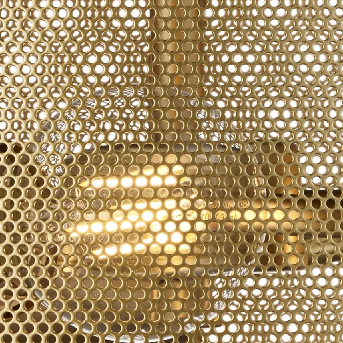Fishnet Ø45 Or mat plafonnier De Searchlight - Ce superbe plafonnier en résille doré renferme trois sources lumineuses dans une belle cage en résille décorative.
