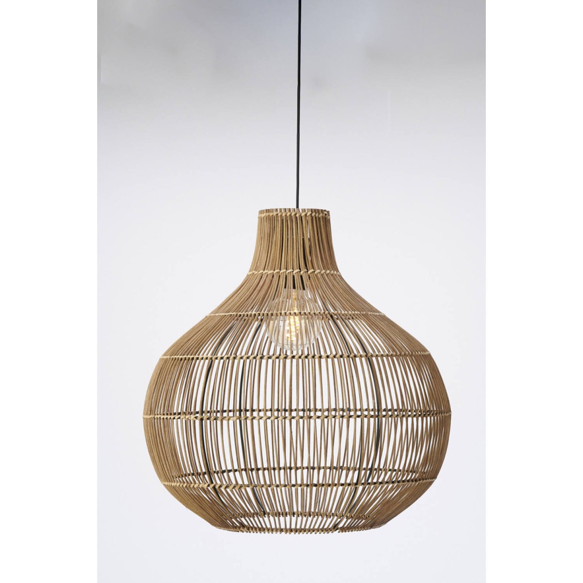 Pacino Ø50 Nature suspension De Light & Living - Pacino est une magnifique suspension en rotin au style bohème et naturel.