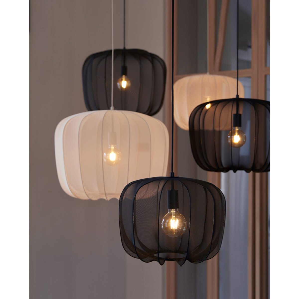 Plumeria Ø60 Noir suspension De Light & Living - 