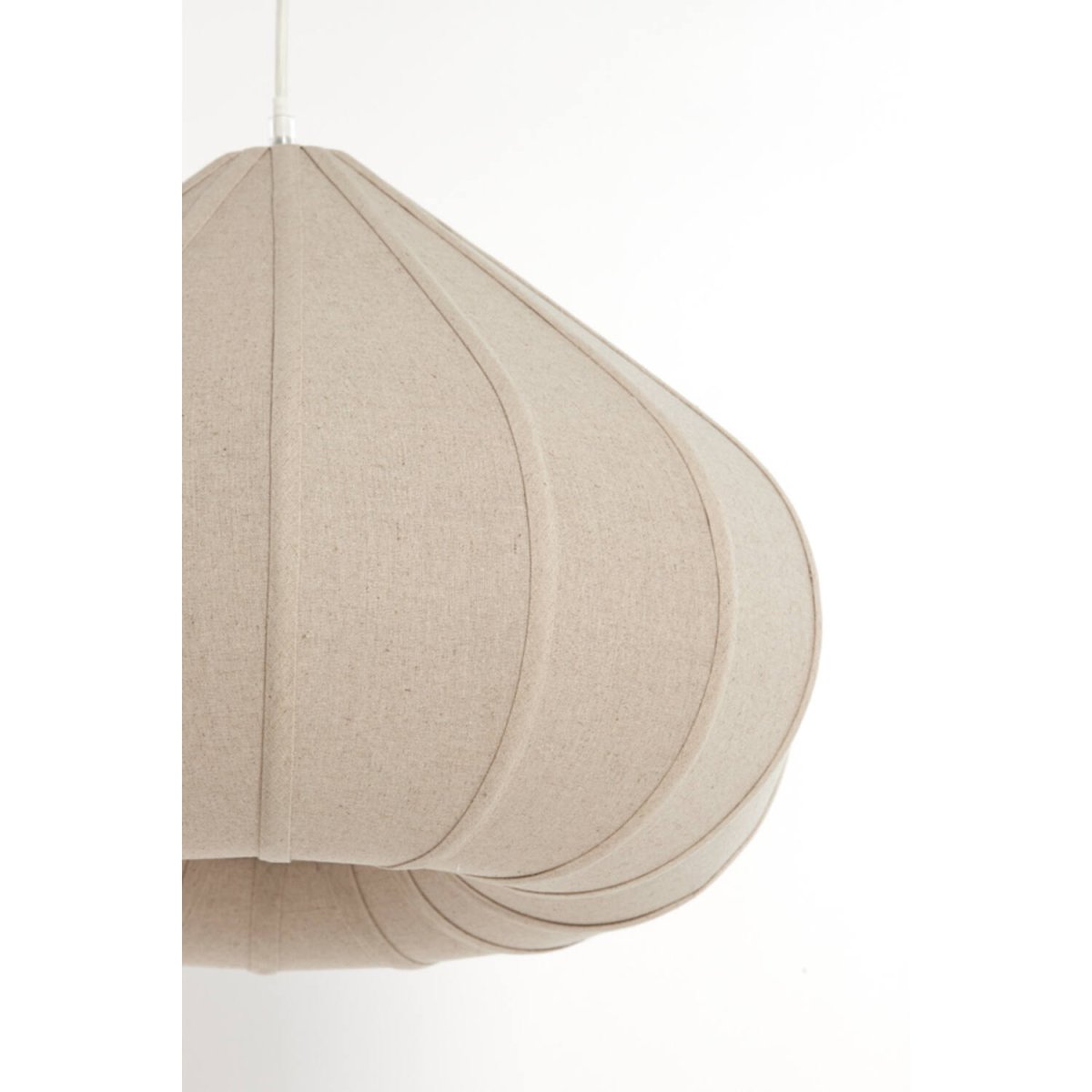 Zubeda Ø60 Brun suspension De Light & Living - Zubeda est une suspension élégante dotée d'un abat-jour en lin brun naturel.