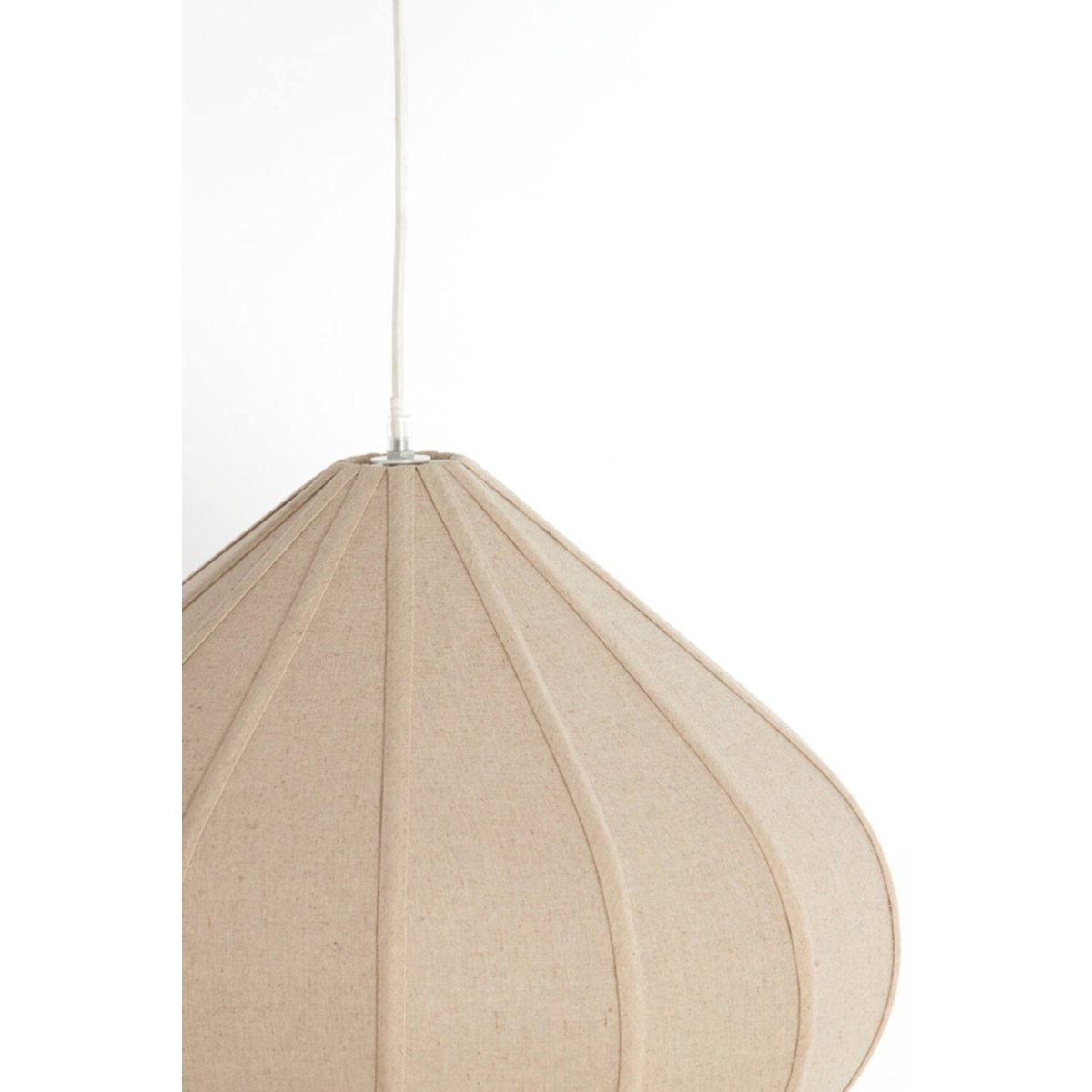 Zubeda Ø60 Brun suspension De Light & Living - Zubeda est une suspension élégante dotée d'un abat-jour en lin brun naturel.