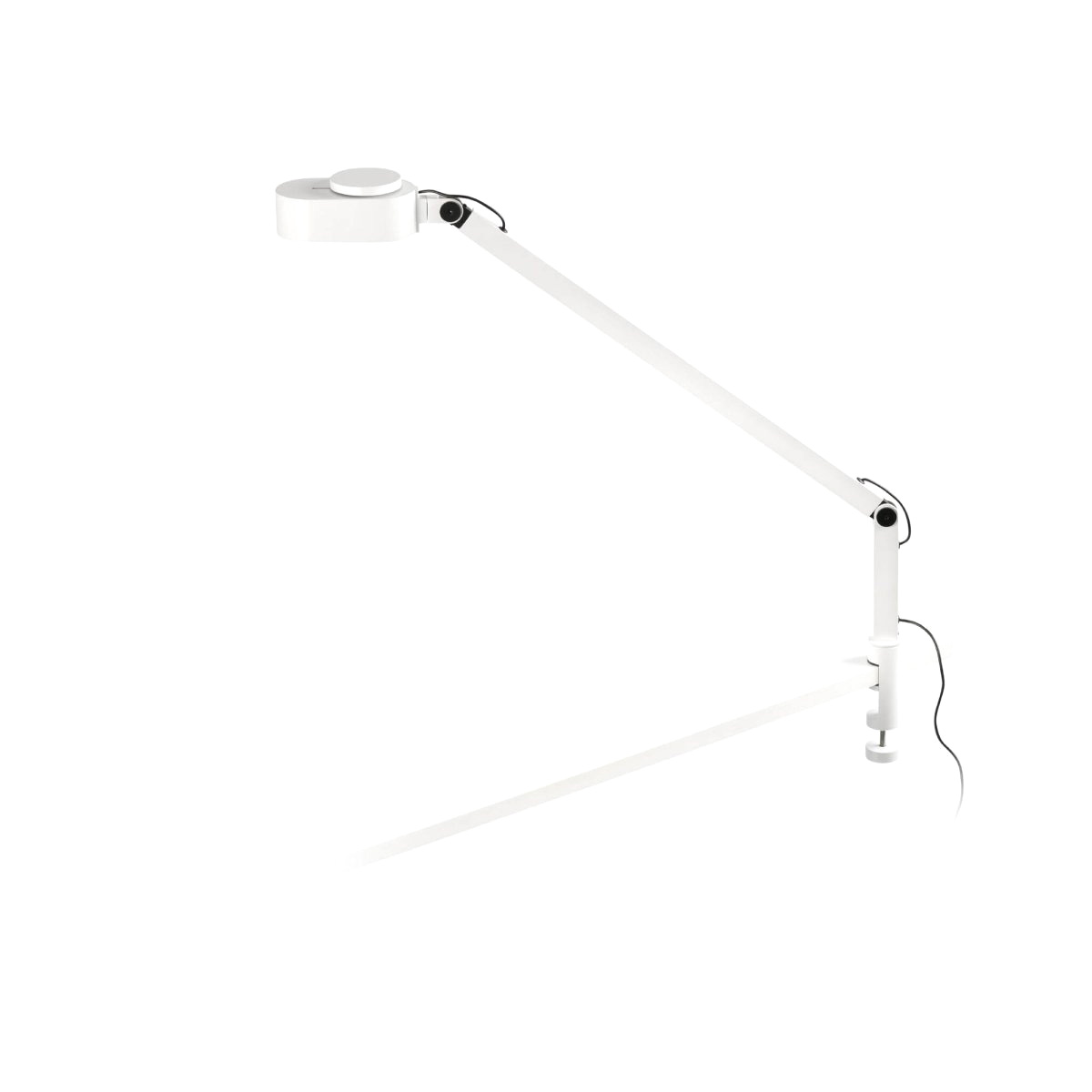 Inviting 86cm Blanc lampe à pince De Faro Barcelona - La t&ecirc;te de lampe est r&eacute;glable horizontalement et verticalement, et l'intensit&eacute; lumineuse est variable.