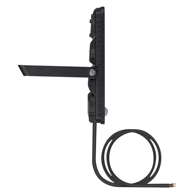 Floodlight Essential Sensor 50W Noir lampe d’extérieur De Ledvance - Gr&acirc;ce au capteur de mouvement et de lumi&egrave;re du jour int&eacute;gr&eacute;, la lumi&egrave;re s'allume automatiquement lorsqu'un mouvement est d&eacute;tect&eacute; et s'adapte aux conditions d'&eacute;clairage, maximisant ainsi les &eacute;conomies d'&eacute;nergie.