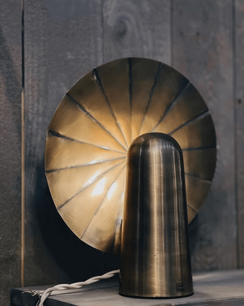Edgar 25cm Or/laiton lampe de table De Strömshaga - Un détail élégant qui attirera à coup sûr l'attention et ajoutera une touche exclusive à votre intérieur.