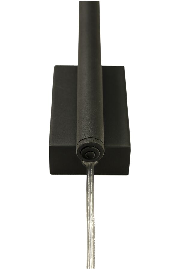 Stecco 65cm Noir applique murale De Aneta Lighting - Grâce à son design élégant, la lumière blanche chaude et indirecte prend tout son sens et illumine un coin sombre du couloir ou de la salle de télévision.