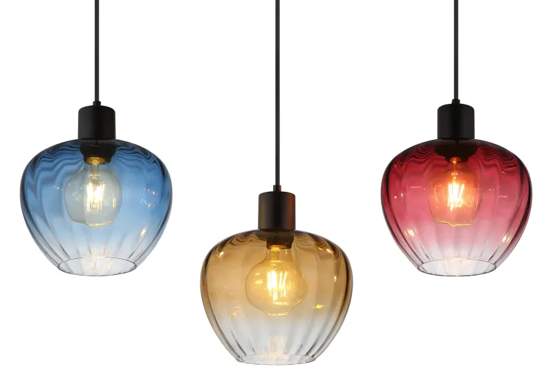 Toy 108cm Multicolore suspension De Globo Lighting - Varje glas finns i en av fyra levande f&auml;rger &ndash; r&ouml;d, bl&aring;, b&auml;rnsten och r&ouml;k &ndash; vilket skapar en harmonisk ljusst&auml;mning och ger rummet imponerande f&auml;rgaccenter.