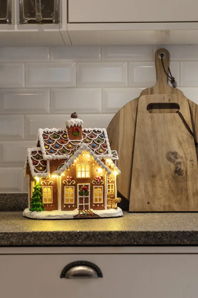Maison En Pain D’épices 27cm Brun De Konstsmide - Jolie maison en pain d'&eacute;pices avec 11 lumi&egrave;res LED ambr&eacute;es qui brillent avec la magie de No&euml;l.
