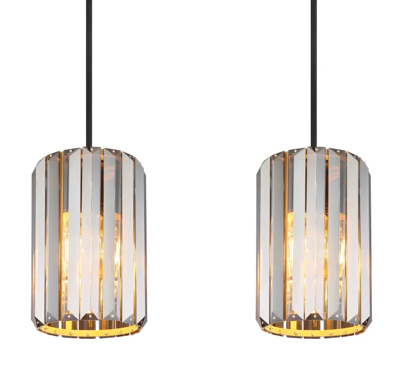 Run 88cm Couleur fumée suspension De Globo Lighting - Kombinationen av metall i tr&auml;utseende och de fyra sk&auml;rmarna med r&ouml;kf&auml;rgade K5-kristaller ger en harmonisk ljusspridning och en sofistikerad k&auml;nsla.