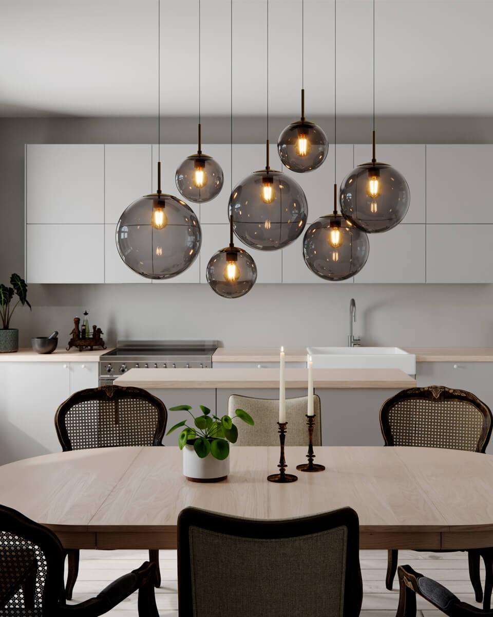 Laura 86cm Gris fumé suspension De By Rydéns - Avec Laura, vous obtenez non seulement une source de lumi&egrave;re, mais &eacute;galement une d&eacute;claration de design qui am&eacute;liore l'atmosph&egrave;re de toute la pi&egrave;ce.