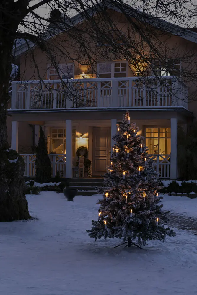 Guirlande Lumineuse Pour Sapin De Noël Blanc Chaud 25LED 20m Vert De Konstsmide - Indice de protection IP44 pour une utilisation int&eacute;rieure et ext&eacute;rieure &ndash; parfait pour le sapin de No&euml;l &agrave; l'int&eacute;rieur ou sur le balcon.
