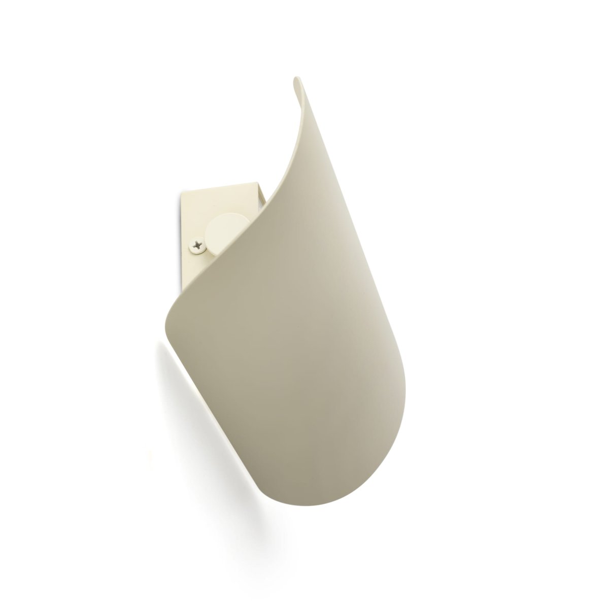 Novo 25cm Beige applique murale De Faro Barcelona - Son panneau frontal pliable en trois parties permet de r&eacute;gler facilement la lumi&egrave;re LED indirecte et de cr&eacute;er diff&eacute;rentes ambiances.