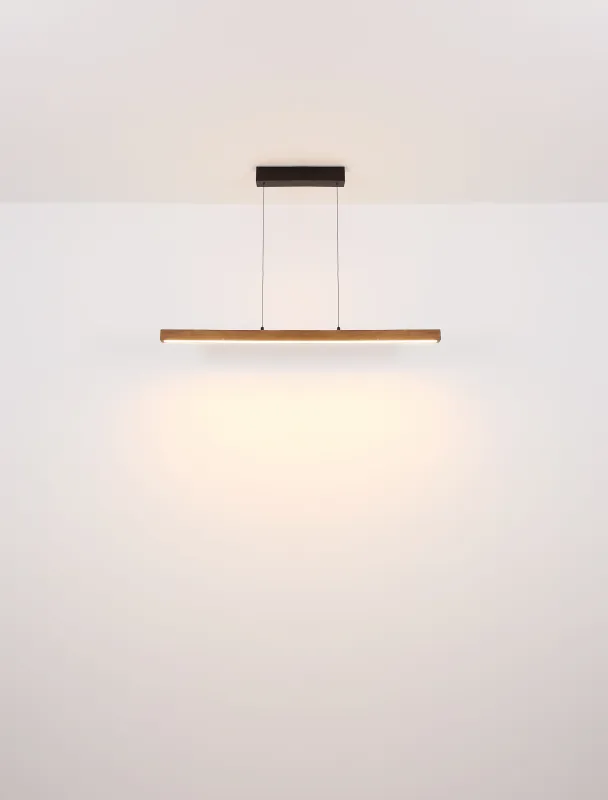 Olivus 115cm Nature suspension De Globo Lighting - Olivus &auml;r en stilren takpendel i elegant, avl&aring;ng form som kombinerar svart metall med m&ouml;rkbrunt tr&auml; och opalplast f&ouml;r en modern och sofistikerad design.