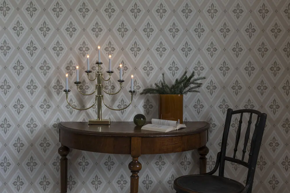 Candelabra 7 Lights Laiton De Konstsmide - Parfait pour diffuser une lumi&egrave;re chaleureuse tout au long de la p&eacute;riode de l'Avent et cr&eacute;er une atmosph&egrave;re accueillante dans la maison.