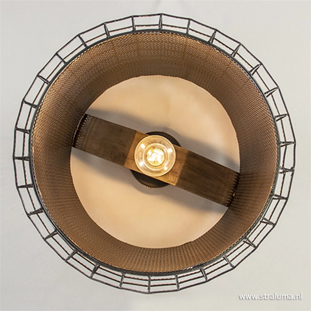Digo Ø35 Zinc plafonnier De Light & Living - Parfait pour tous ceux qui recherchent un plafonnier unique avec du caract&egrave;re et un &eacute;clairage d'ambiance.