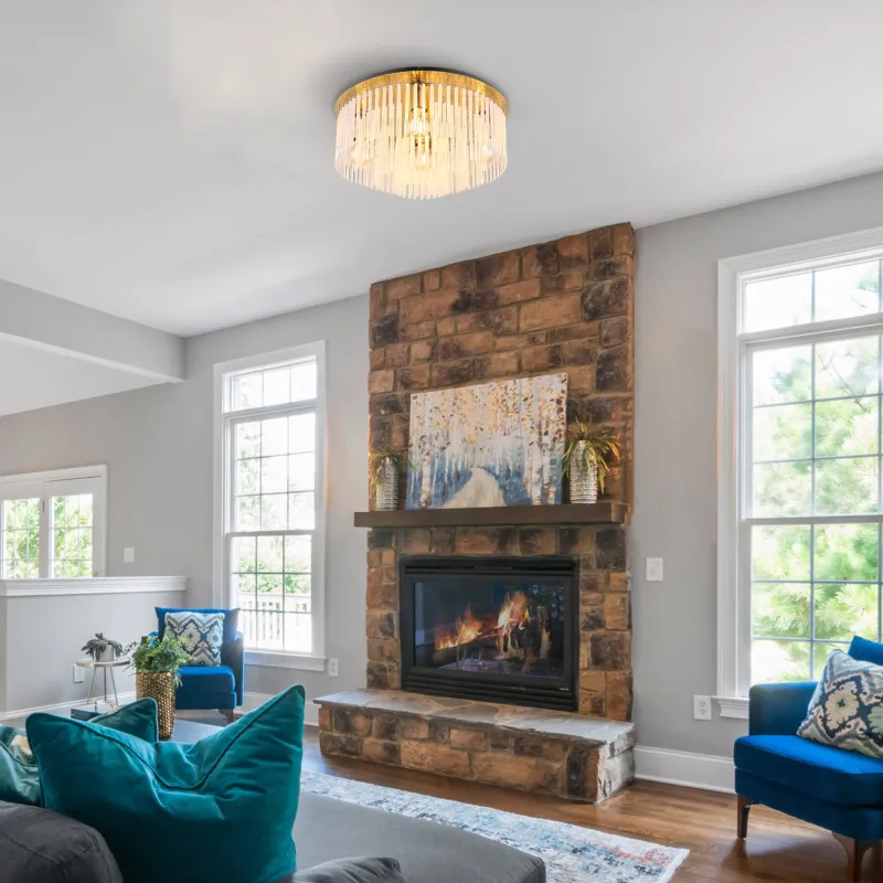 Gorley Ø50 Or plafonnier De Globo Lighting - Dess design imponerar med en stilfull kombination av guldf&auml;rgad metall och dekorativa stavar i opalglas.