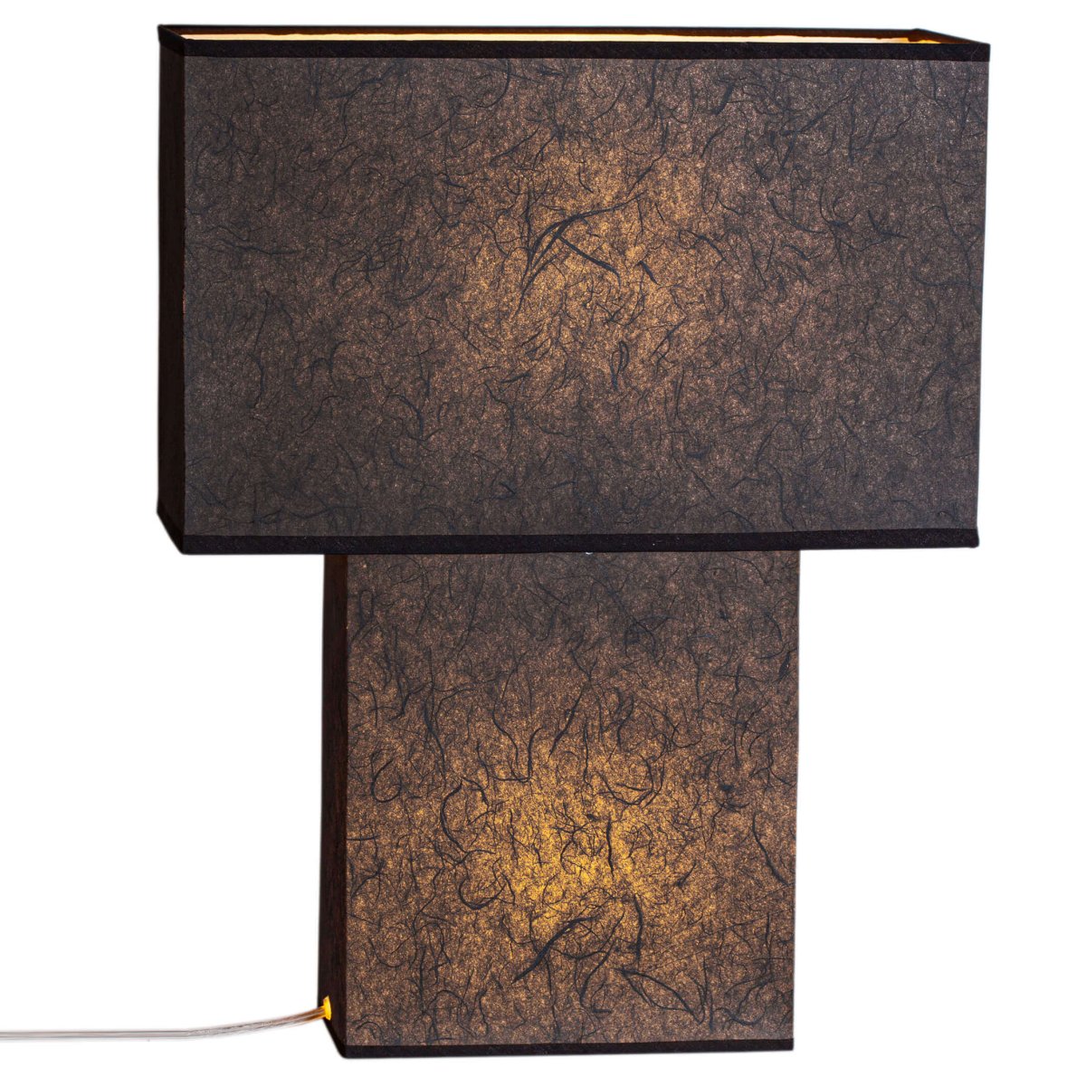 iSquare 50cm Noir lampe de table De By Rydéns - Cette lampe unique allie esth&eacute;tique traditionnelle et fonction moderne, ce qui en fait un excellent choix pour ceux qui recherchent &agrave; la fois style et &eacute;clairage pratique dans leur maison.