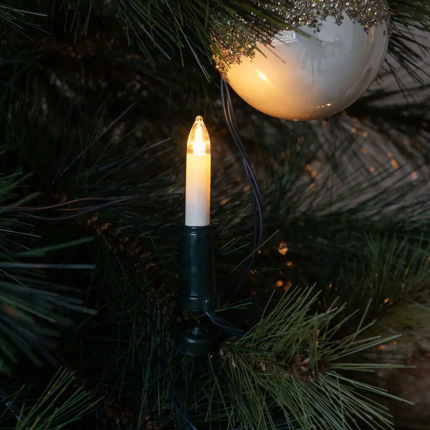 Guirlande Lumineuse Pour Sapin De Noël Amber 16LED 17m Vert De Konstsmide - Une guirlande lumineuse s&ucirc;re et fiable qui illumine le sapin de No&euml;l avec l'esprit traditionnel de No&euml;l.