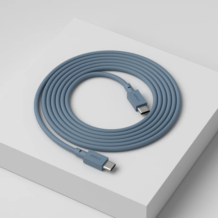Cable 1 USB C to USB C Charging Cable, 2m Bleu De Avolt - Le c&acirc;ble 1 USB-C vers USB-C d'Avolt combine une charge puissante avec un design scandinave &eacute;l&eacute;gant.