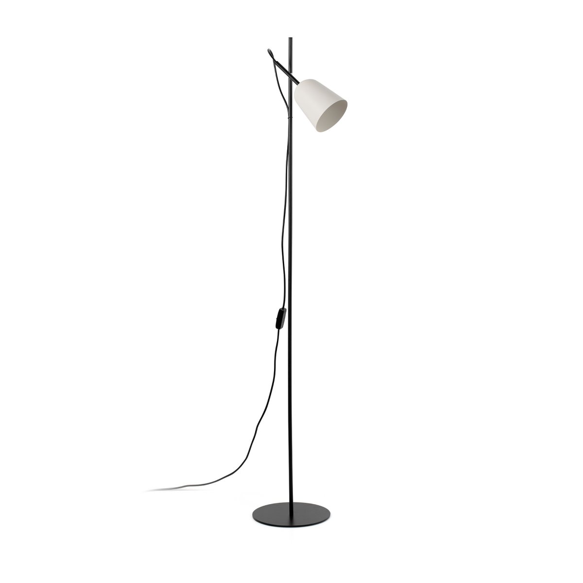 Studio Blanc lampadaire De Faro Barcelona - Son abat-jour blanc et son design &eacute;l&eacute;gant en font un luminaire id&eacute;al pour la maison comme pour le bureau.