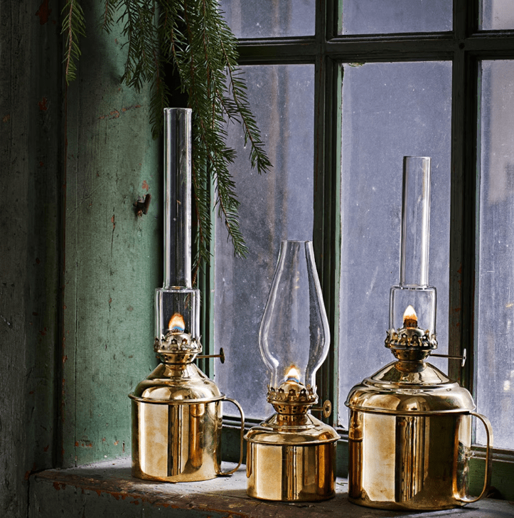 Kerosene lamp haga Or/laiton De Strömshaga - Convient à la mèche numéro de pièce 116210 et au tube de brûleur numéro de pièce 668700G.