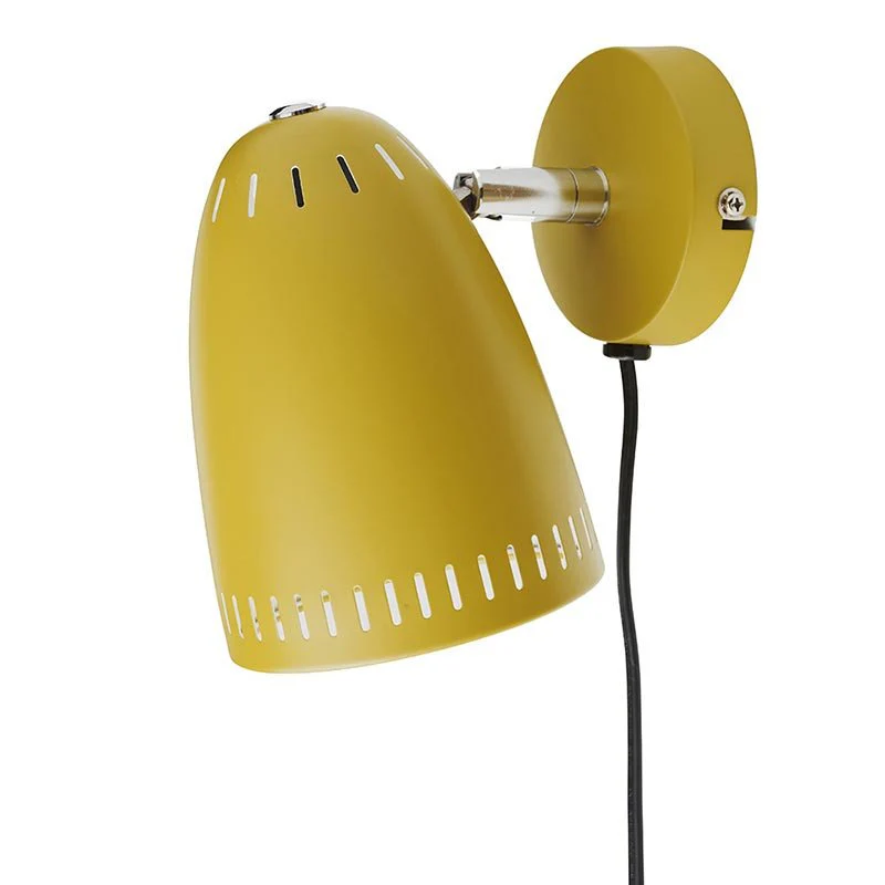 Dynamo Jaune lampe de lecture De Superliving - Avec sa forme compacte et son écran rotatif à 345°, il offre à la fois flexibilité et éclairage efficace.