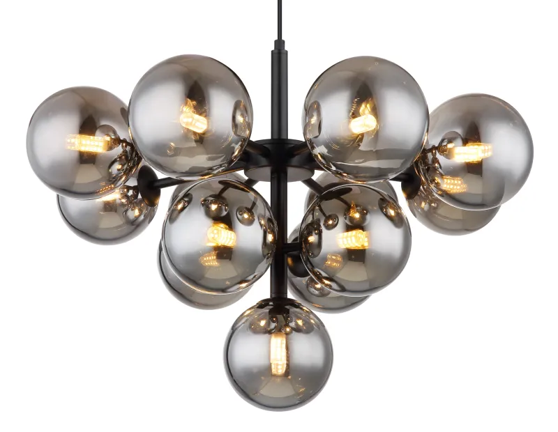 Grappy Ø56 Couleur fumée suspension De Globo Lighting - Grappy taklampa blir en stilfull och lyxig detalj i varje rum med sin glamor&ouml;sa design och de 13st r&ouml;kf&auml;rgade glaskulorna.