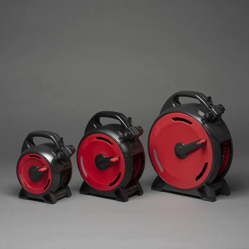 Enrouleur De Câble amber 22m Noir De Konstsmide - L'enrouleur de c&acirc;ble intelligent vous permet de d&eacute;rouler et d'enrouler facilement la guirlande lumineuse sans aucun c&acirc;ble emm&ecirc;l&eacute;, ce qui vous fait gagner du temps et vous &eacute;vite des tracas.