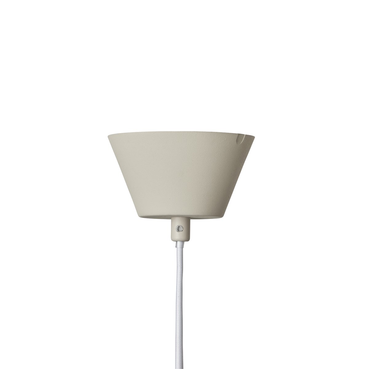 Down Ø15 Beige clair suspension De CO Bankeryd - Pour mettre en valeur au mieux le design de la lampe, nous vous recommandons de choisir une source lumineuse globe d'un diamètre de 95 cm.