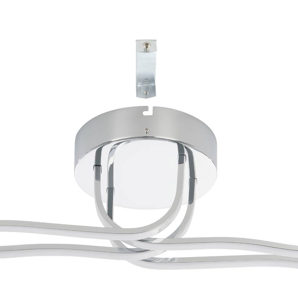 Roncade 108cm Chrome plafonnier De Eglo - La forme minimaliste et fluide donne &agrave; la lampe une expression &eacute;l&eacute;gante et sophistiqu&eacute;e, ajoutant une touche d'art moderne &agrave; votre maison.
