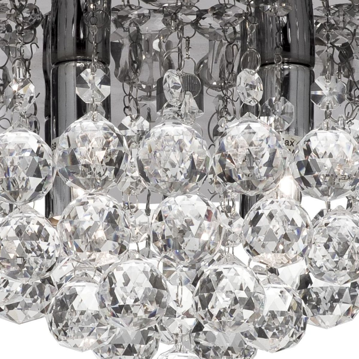 Hanna Ø35 Chrome cristal De Searchlight - La lampe luxueuse se trouve pr&egrave;s du plafond et dispose de quatre sources lumineuses entour&eacute;es de magnifiques d&eacute;corations et sph&egrave;res en cristal.