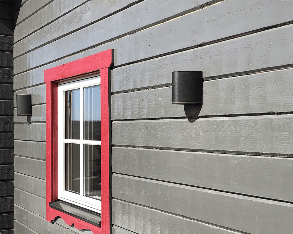 Trius I Noir lampe d’extérieur De Westal - Bornier à connexion rapide et doubles débouchures pour câbles externes et routage.