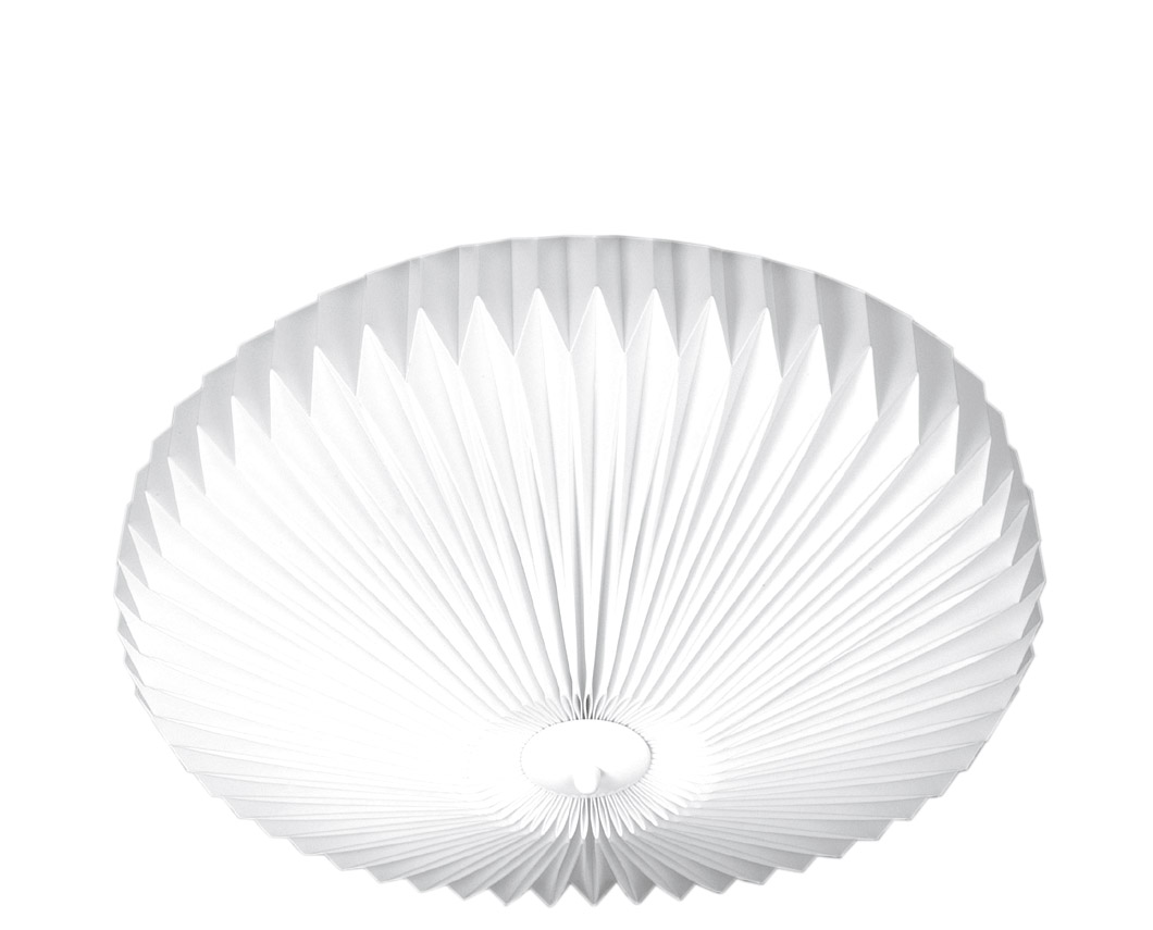 Linn Ø50 Blanc plafonnier De CO Bankeryd - Linn est le choix idéal pour tous ceux qui recherchent une solution d'éclairage décorative et fonctionnelle qui ajoute une touche artistique à leur plafond.