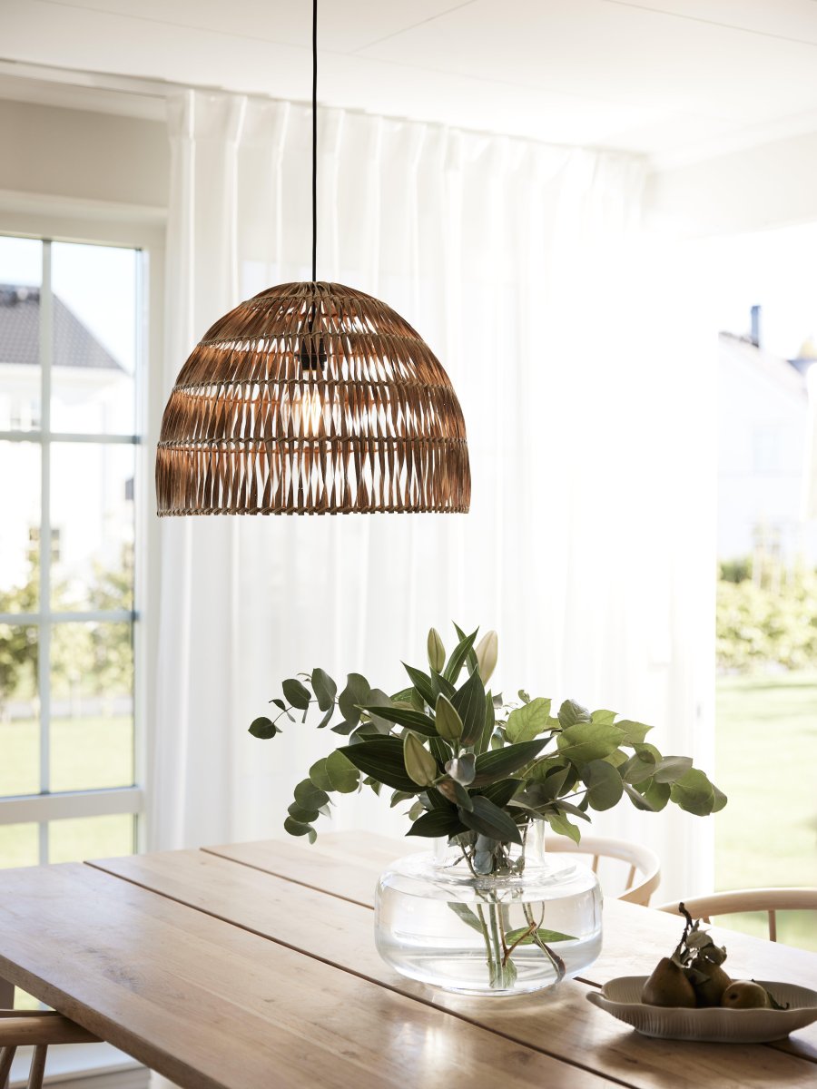 Lace Ø46 Nature suspension De PR Home - Le matériau naturel peut varier en couleur, chaque parapluie est fait à la main et de légères variations de taille peuvent se produire.