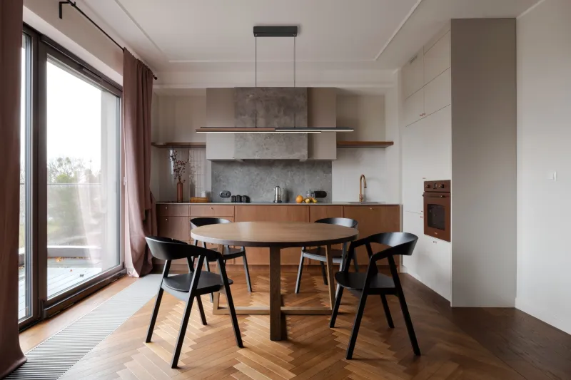 Quito 100cm Nature suspension De Globo Lighting - &nbsp;Sk&auml;rmen &auml;r tillverkad av aluminium och har en opalinl&auml;ggning i silikon som s&auml;kerst&auml;ller en mjuk och j&auml;mn ljusf&ouml;rdelning.