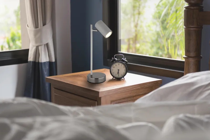 Robby 35cm Gris lampe de bureau De Globo Lighting - Robby &auml;r en praktisk skrivbordslampa som blir ett stilfullt tillskott till ditt hem.