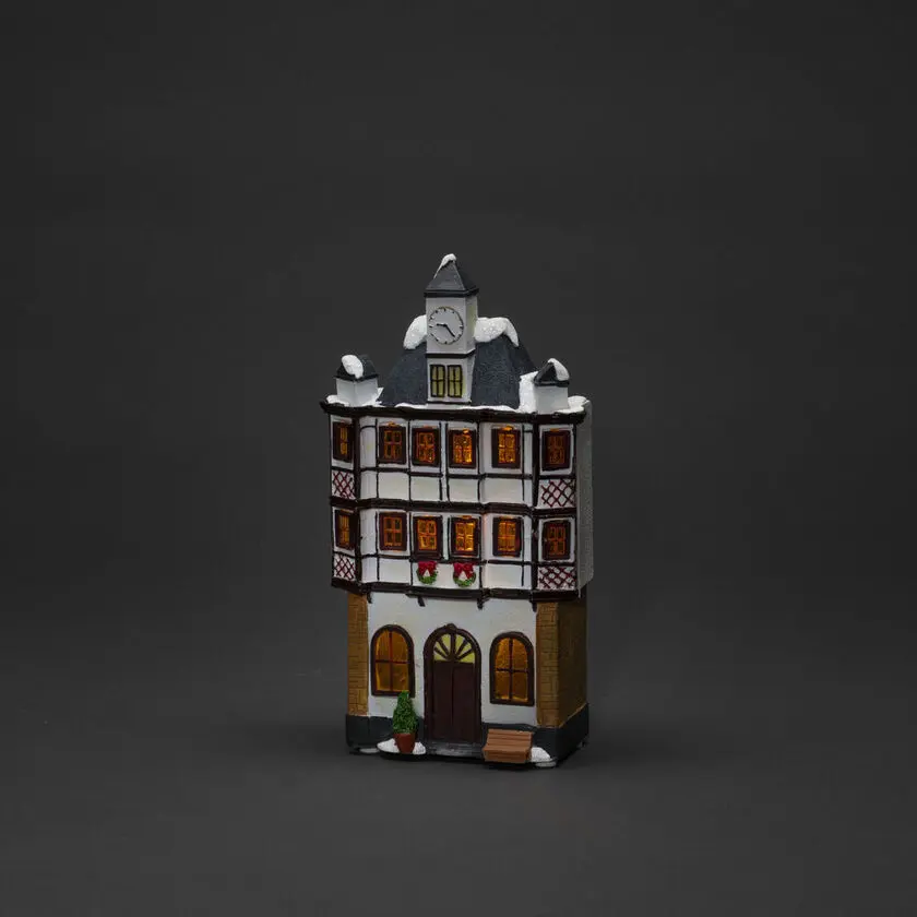 3 Petites Maisons Brun De Konstsmide - B/O 3 petit; Maison, maison hivernale avec 6 lumi&egrave;res LED ambr&eacute;es qui cr&eacute;ent une lueur atmosph&eacute;rique.