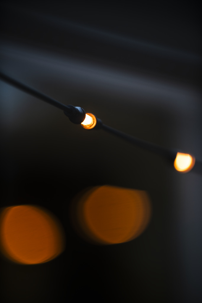 Guirlande Lumineuse Supplémentaire Amber 6m Noir De Konstsmide - L'alimentation est de 24 V et la classe de protection est IP44 &ndash; id&eacute;al pour une utilisation int&eacute;rieure et ext&eacute;rieure.