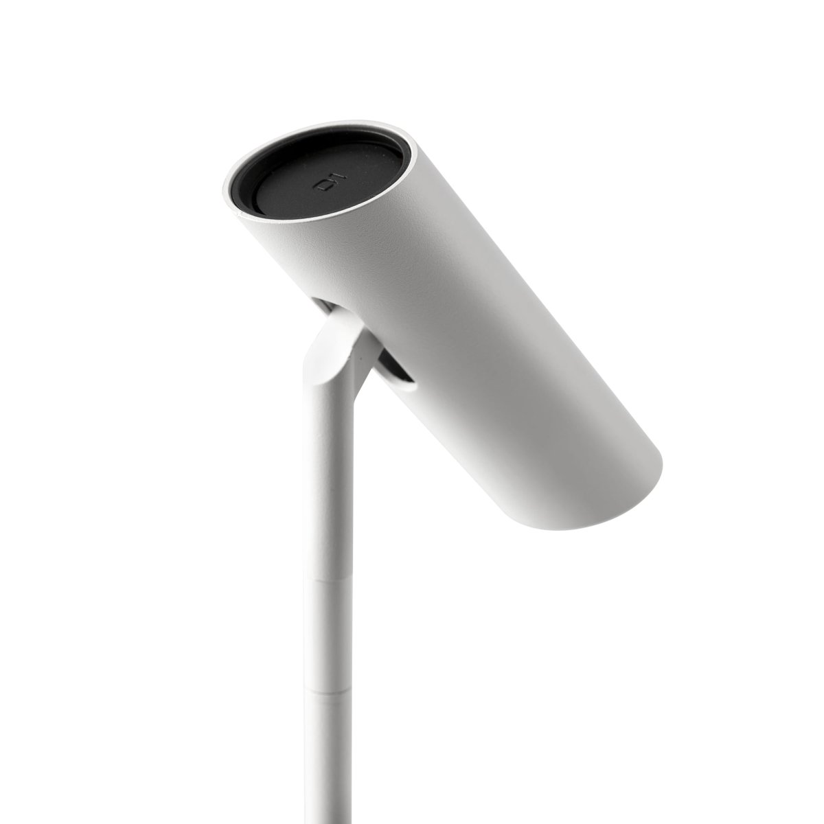 Leo 48cm Blanc lampe de bureau De Faro Barcelona - Leo est une lampe de table blanche &agrave; LED int&eacute;gr&eacute;e alliant polyvalence et design moderne.