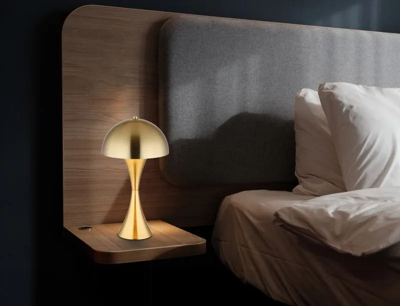 Dima 36cm Or lampe de table De Globo Lighting - Perfekt f&ouml;r moderna milj&ouml;er, d&auml;r den ger en sofistikerad touch samtidigt som den sprider behagligt ljus.