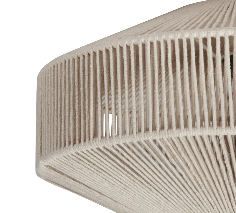 Svea Ø46 Beige plafonnier De Trio Lighting - Son abat-jour en coton soigneusement tiss&eacute; cr&eacute;e un magnifique jeu de lumi&egrave;re et conf&egrave;re &agrave; la pi&egrave;ce une ambiance chaleureuse et dynamique.