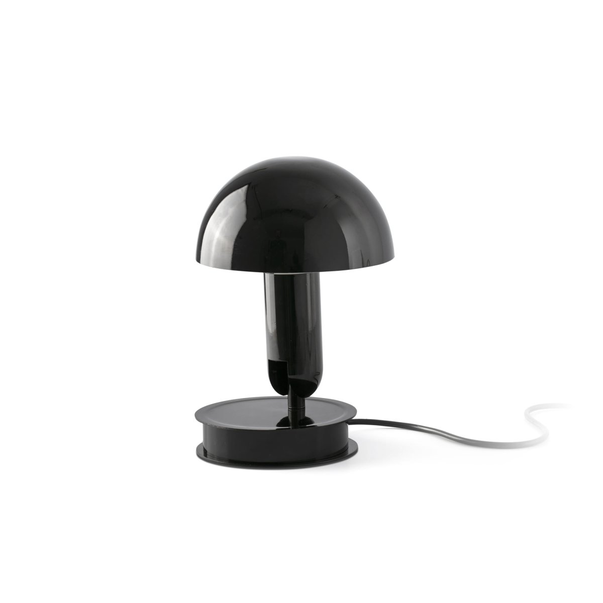 Bela 24cm Noir lampe de bureau De Faro Barcelona - Gr&acirc;ce &agrave; son socle annulaire inclus, Bela se transforme rapidement en une &eacute;l&eacute;gante lampe de table.