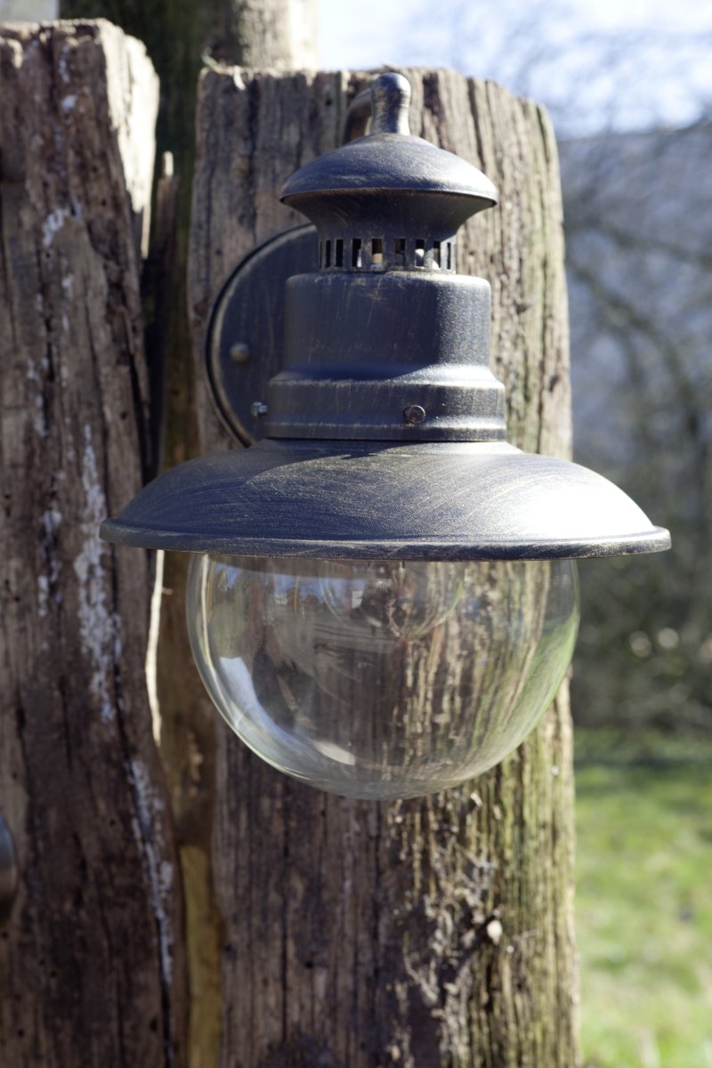 Artu Noir antique lampe d’extérieur De Brilliant - L'applique murale d'extérieur Artu est un incontournable pour chaque entrée.