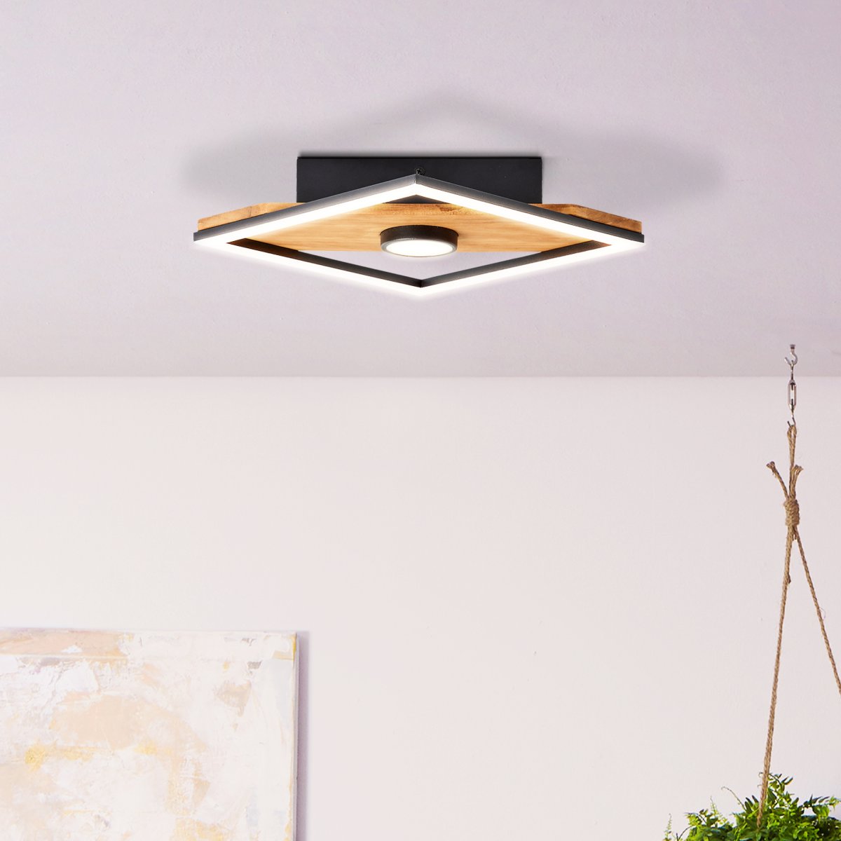 Woodbridge 25cm Bois plafonnier De Brilliant - La lampe combine du m&eacute;tal noir mat avec des d&eacute;tails en bois pour cr&eacute;er une atmosph&egrave;re chaleureuse et naturelle.