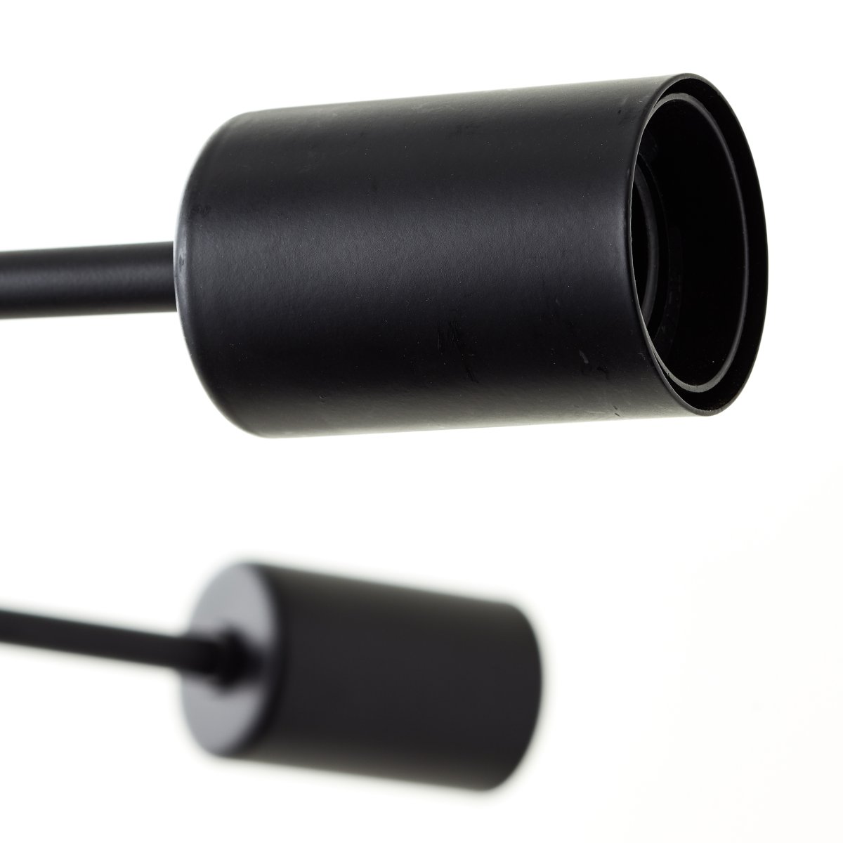 Dree Ø90 Noir mat suspension De Brilliant - La suspension Dree est une pièce de design impressionnante qui ajoutera une touche moderne et élégante à votre maison.