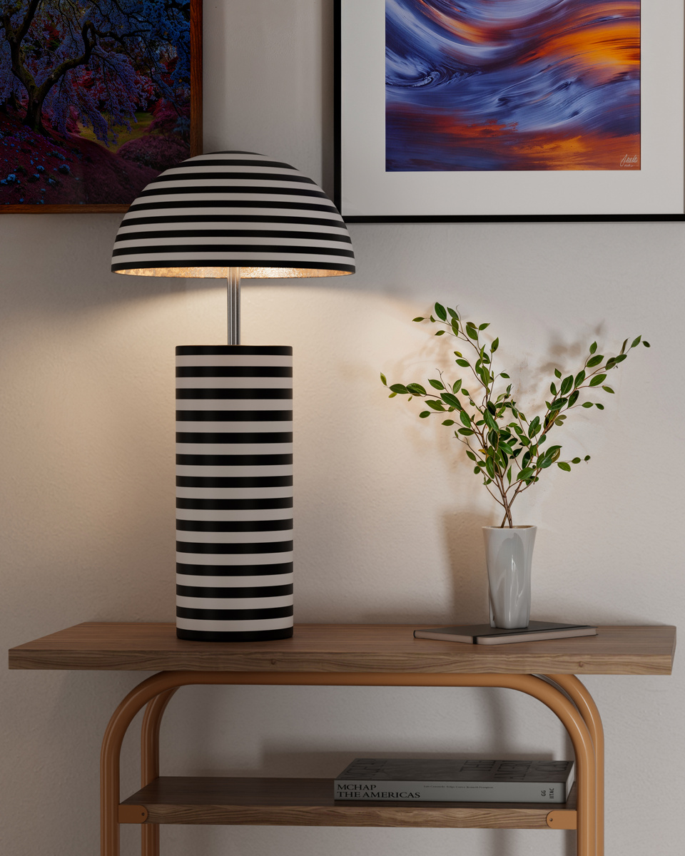 Stripe 50cm Noir et blanc lampe de table De By Rydéns - Stripe est une lampe de table moderne et d&eacute;corative sign&eacute;e Lena Nyholm.