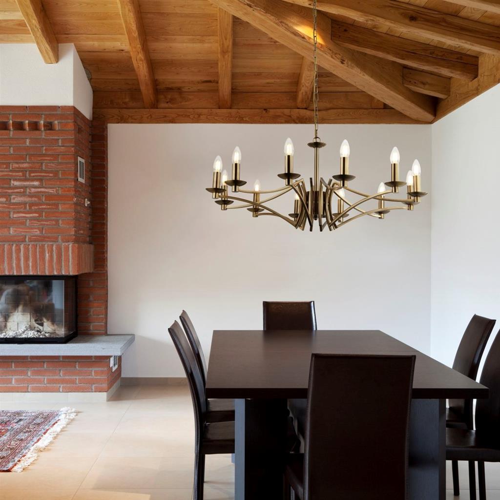 Ascot Ø88 Laiton antique suspension De Searchlight - Avec un diamètre généreux de 88 cm et un total de 12 douilles, il offre un éclairage puissant et homogène.