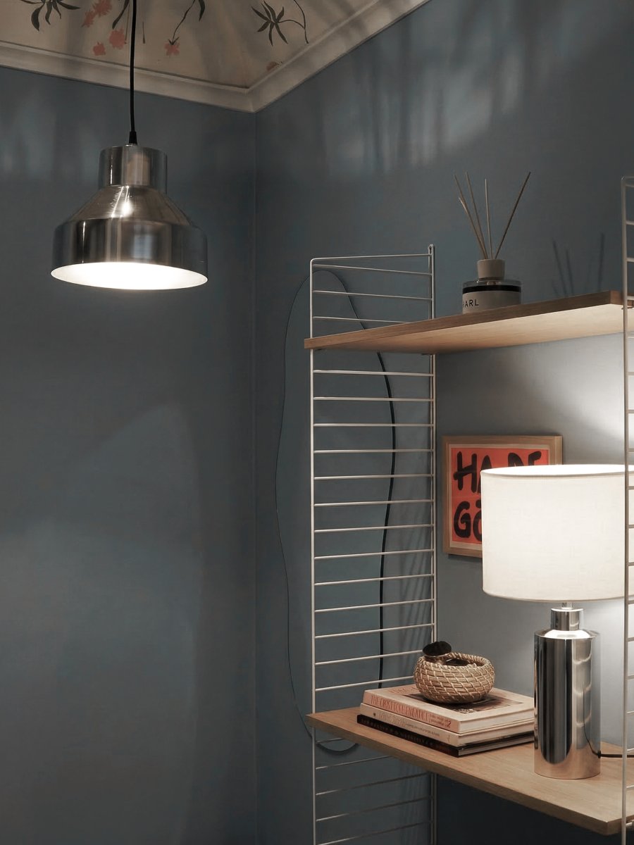 Solo Ø26 Chrome suspension De PR Home - Solo est une petite suspension en m&eacute;tal au design minimaliste.
