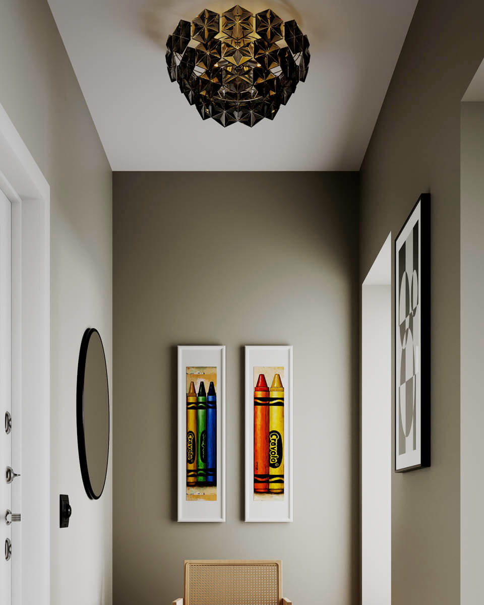Monarque Ø50 Noir cristal De By Rydéns - Ce plafonnier est id&eacute;al pour ceux qui souhaitent un &eacute;clairage de plafond remarquable mais qui n'ont pas assez d'espace pour une suspension.