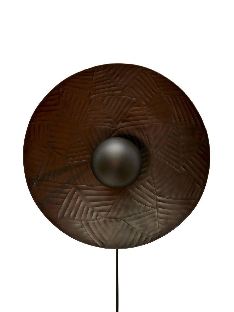 Ribble Ø35 Noir applique murale De PR Home - Une applique murale avec une touche moderne qui s'intègre dans de nombreux environnements.
